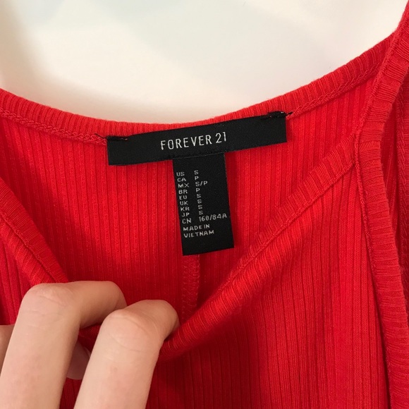 Red t-shirt dress - Picture 2 of 2